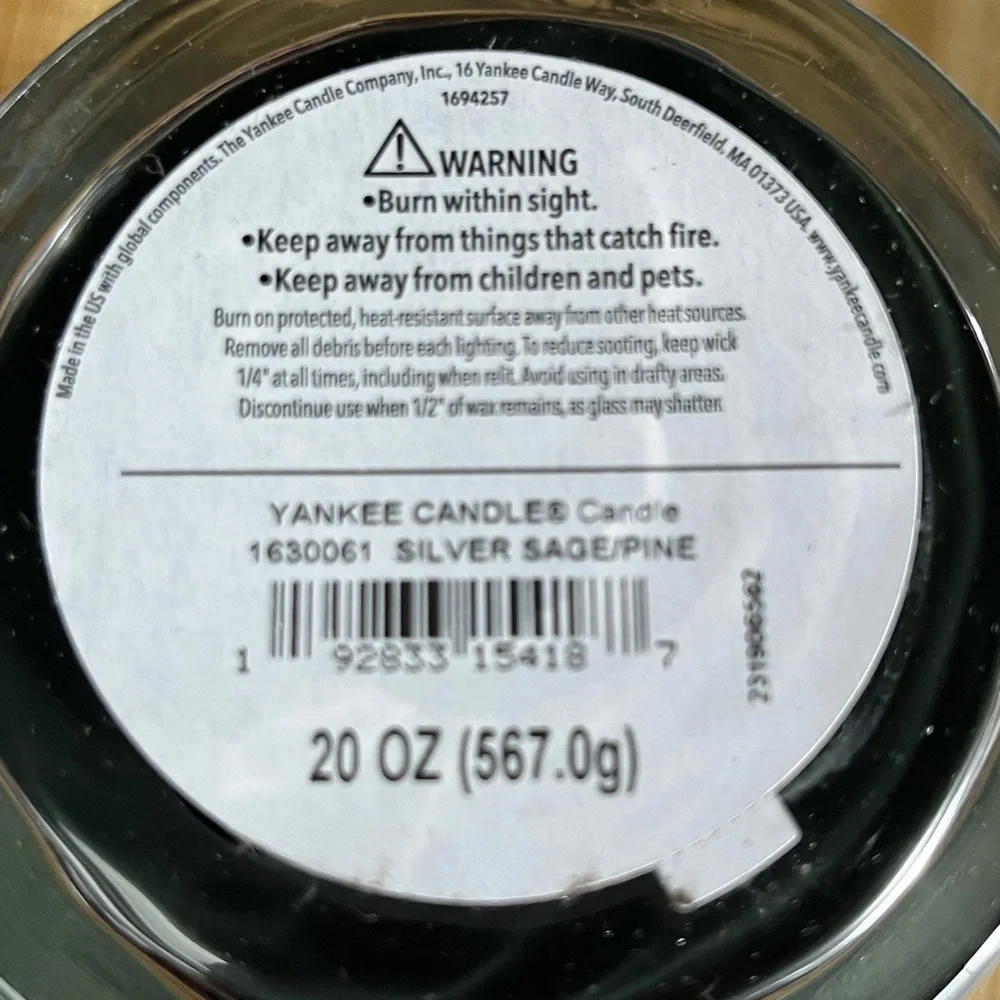 Yankee Candle Silver Sage & Pine 20 oz Signature Large Tumbler Candle